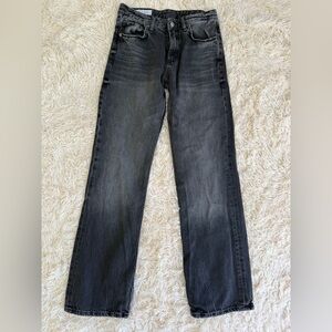 Zara Mid Rise Straight Leg Jeans black Gray Wash Size US 6 EUR 38